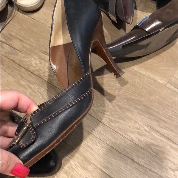 Shoes - Picture 3 of 4